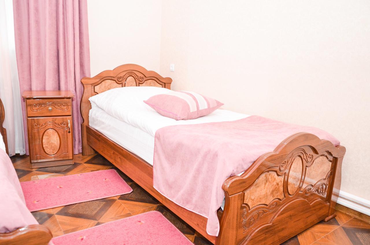 Zangezur Hotel Goris Exterior photo