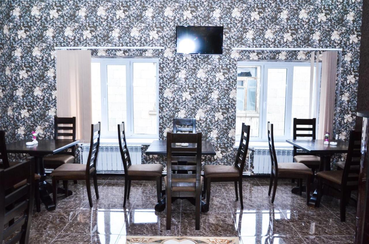 Zangezur Hotel Goris Exterior photo